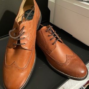 Men’s dress shoes • Nunn Bush